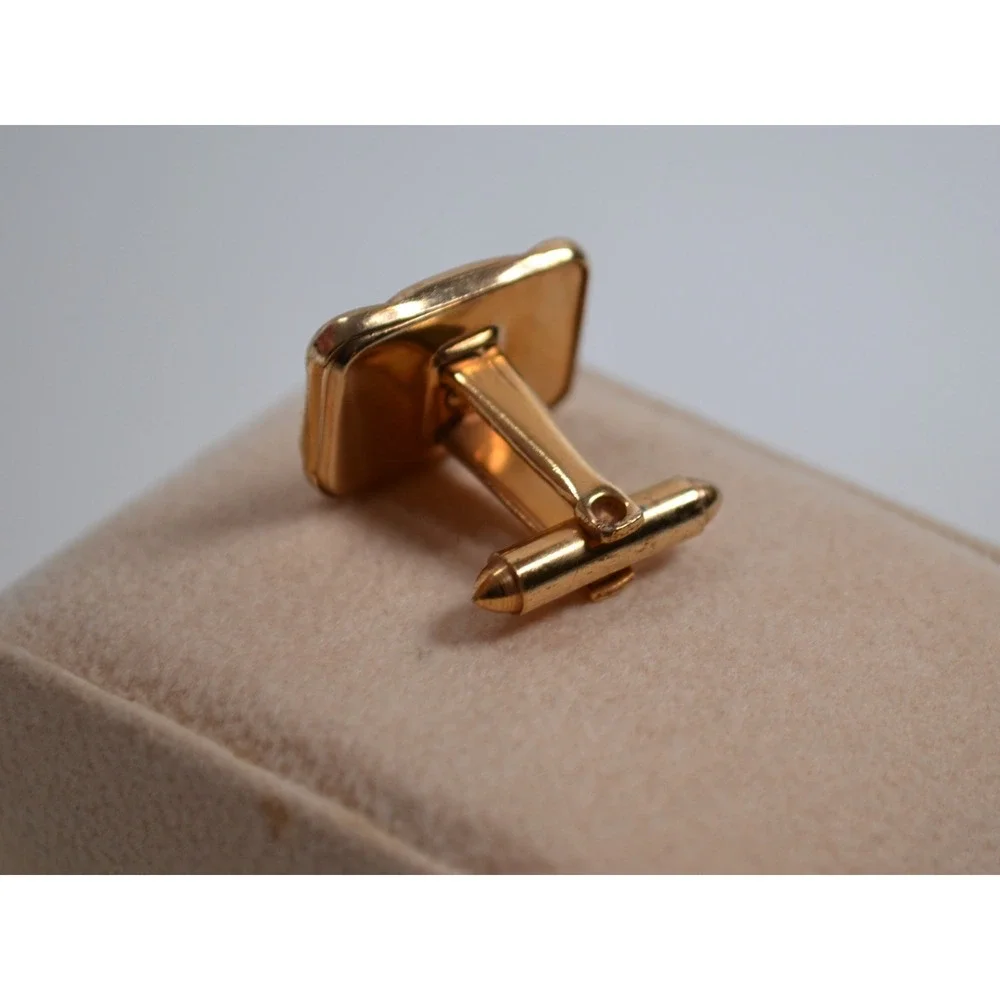 Vintage Men's Gold Toned Cuff Links Woven Pattern .75